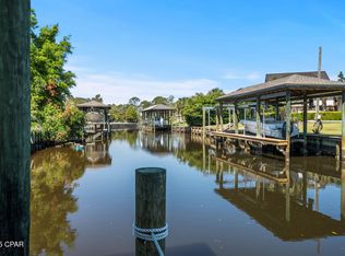 138 Queens Cir, Panama City, FL 32405