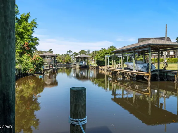 138 Queens Cir, Panama City, FL 32405