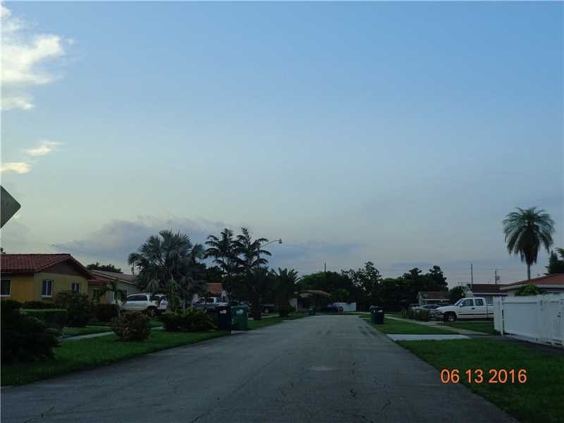 2nd image of 1164 SW 102nd Pl
