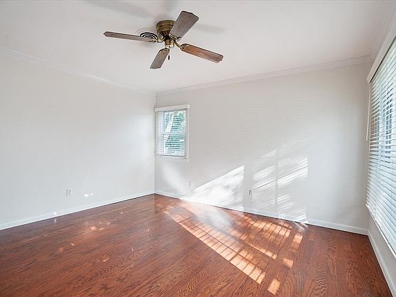 4th image of 3527 Lisbon Ln