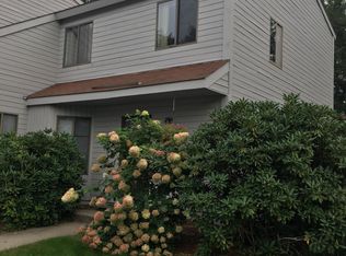 6 Chelsea Cir, South Burlington, VT 05403