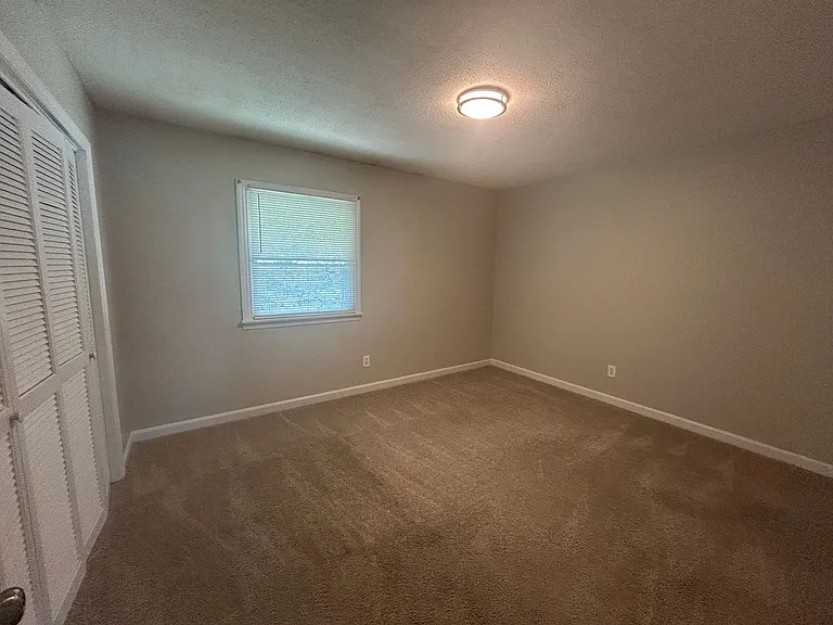 504 S Cherry St — Photo 8