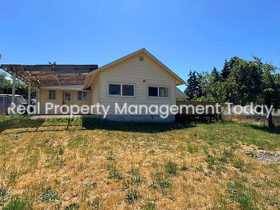 4th image of 9909 98th St SW