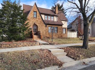 525 W Cook St, Portage, WI 53901