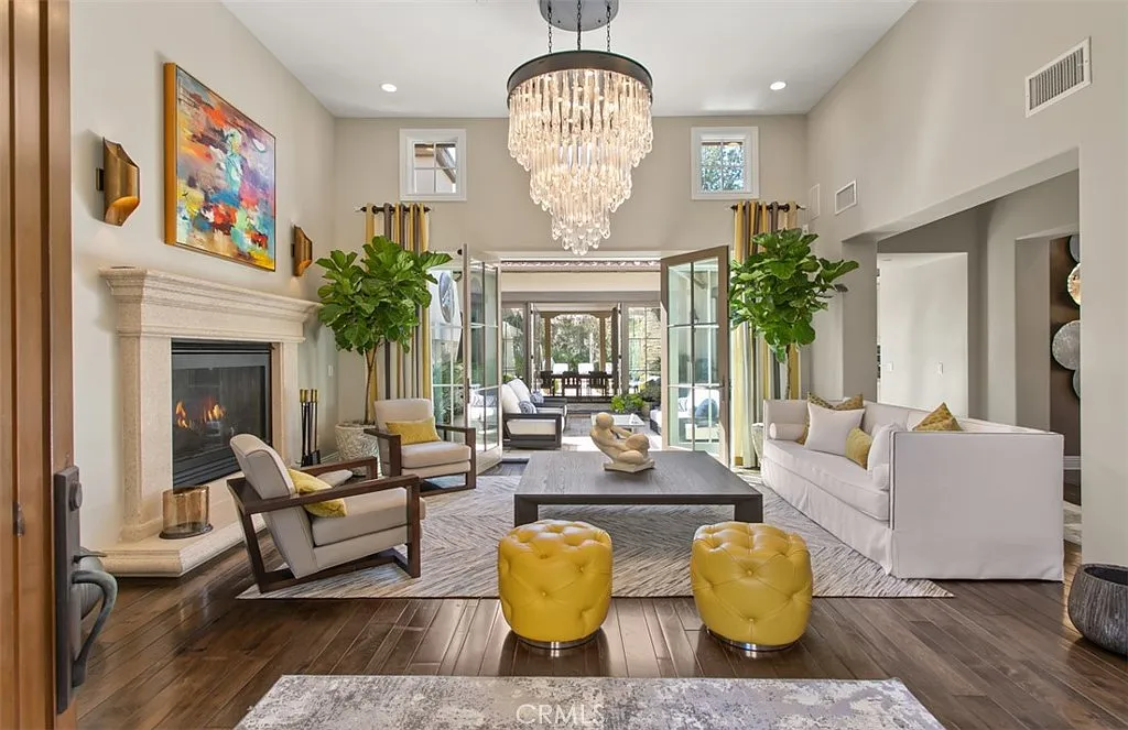 4 bed, 3.5 bath, 3759 sqft, $35,000 — Photo 3