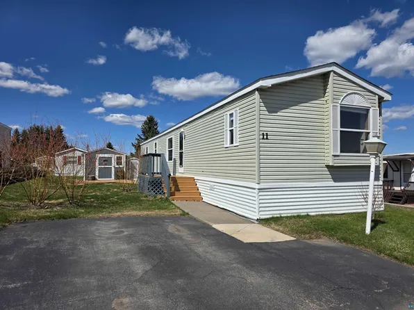 11 Holly Ln, Duluth, MN 55810