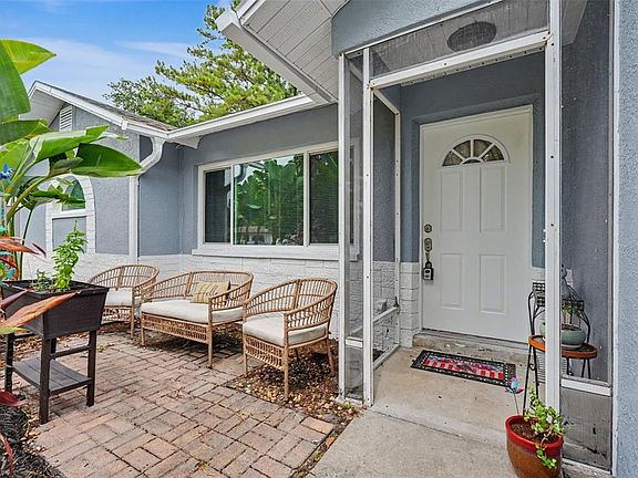 3rd image of 5048 MURIEL LANE