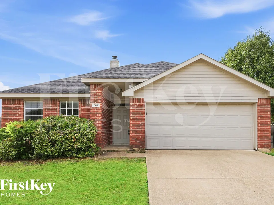 204 Windsor Dr