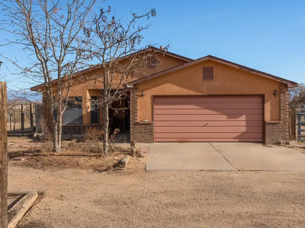 4 Francesca Dr, Los Lunas, NM 87031