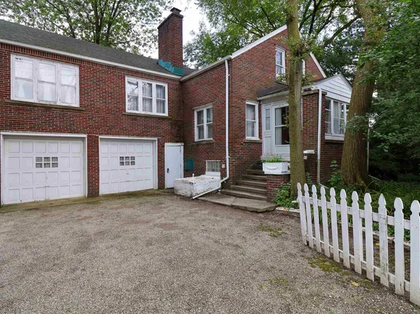 2656 E Big Beaver Rd, Troy, MI 48083