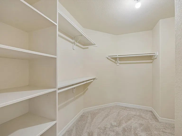 10108 Hidden Creek Falls Ln — Photo 12
