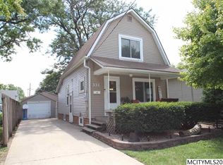 331 25th St SW, Mason City, IA 50401