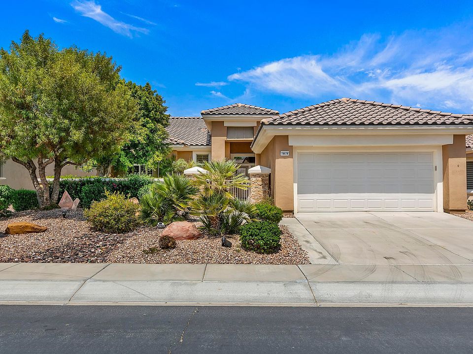 1st image of 78678 Kentia Palm Dr
