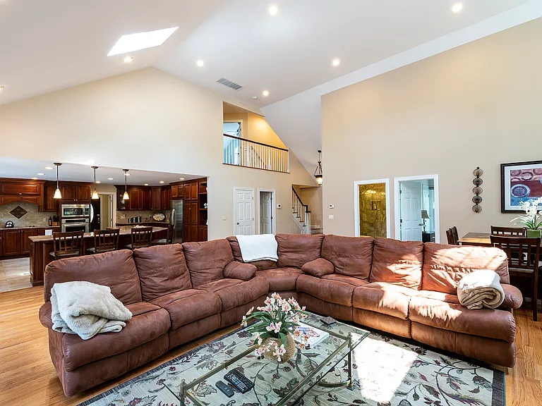 21 Woodland Dr — Photo 5