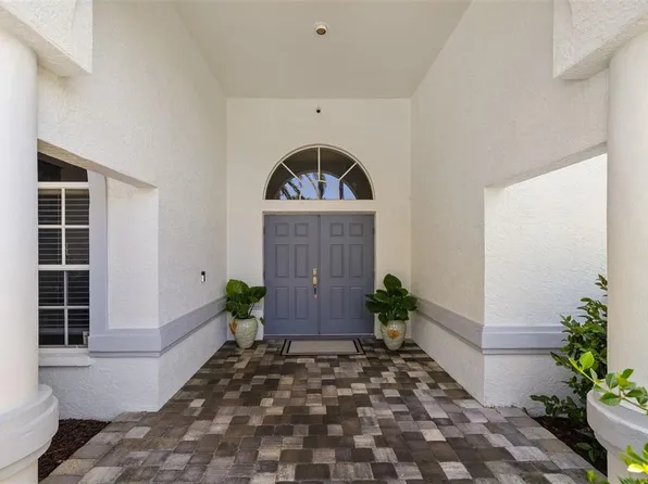 3988 Berlin Dr, Sarasota, FL 34233