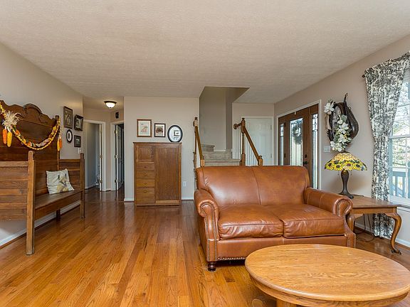 3rd image of 771 Wyndham Woods Cir