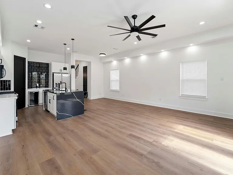 8501 Safeguard St #B — Photo 10