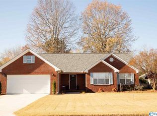 2109 Glenwood Dr SW, Hartselle, AL 35640