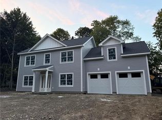 1015 E Shore Rd, Jamestown, RI 02835