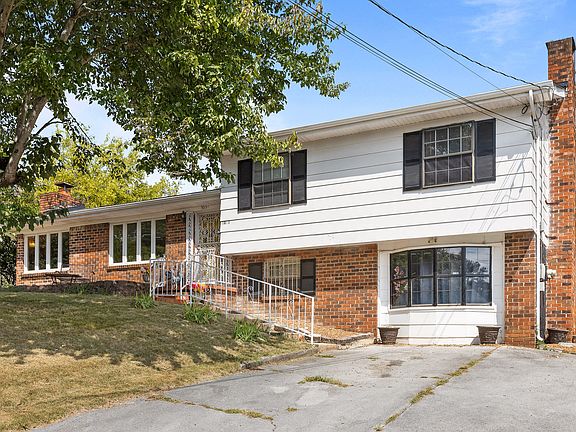 4th image of 3051 Towerway Dr