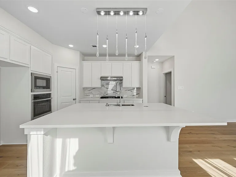 29821 Ellwood Ln — Photo 10