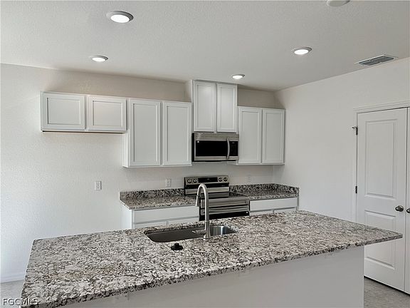 5th image of 3919 22nd St W