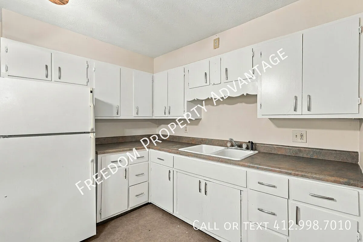 18 Euclid Ave- Washington — Photo 1
