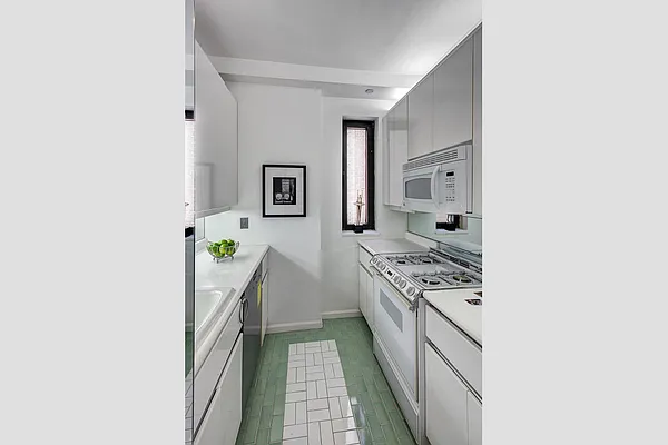 Sold by Stribling | media 12