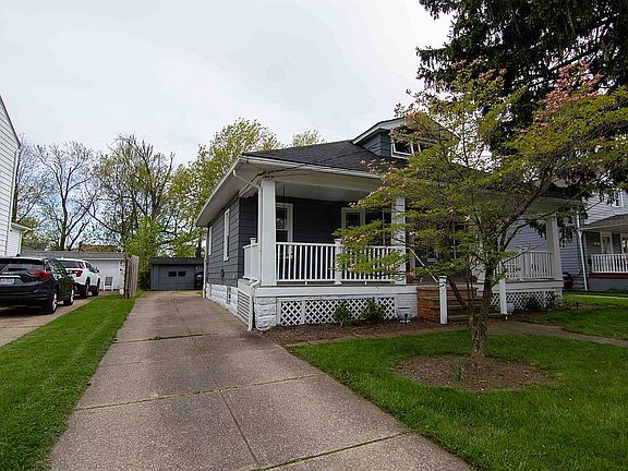 2nd image of 16905 Larchwood Ave
