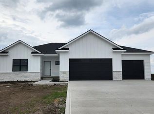 2912 NW Fairfield Ct, Ankeny, IA 50023
