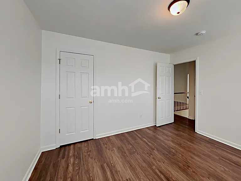 1513 Cardinal Ln — Photo 16