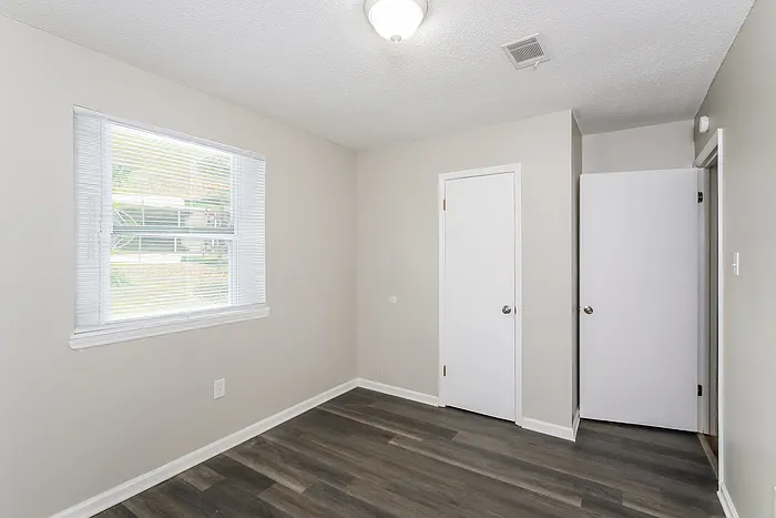 135 Shawns Way — Photo 8