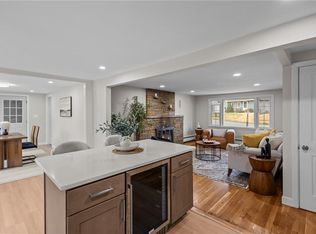 45 Valley View Dr, Cumberland, RI 02864