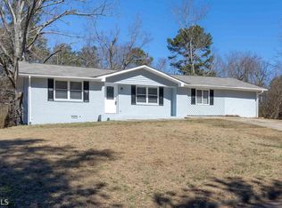 6273 Lakeview Dr, Douglasville, GA 30135