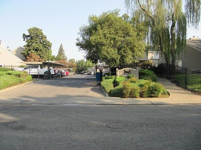 1st image of 9101 Newhall Dr APT 26