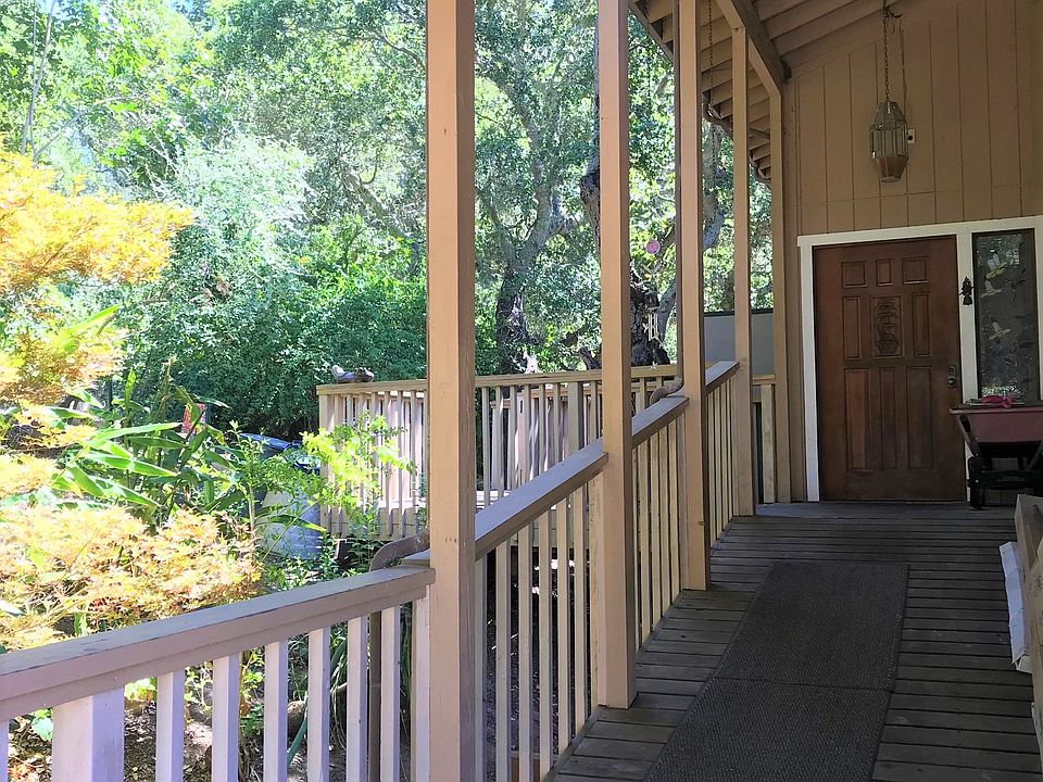 Front entryway