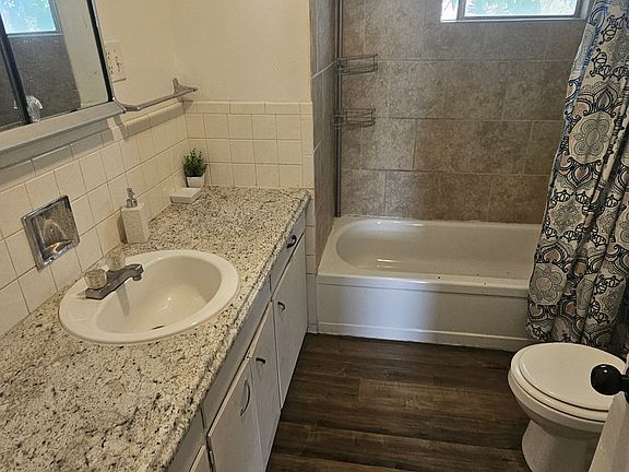 4th image of 1219 Berkley Ave #2