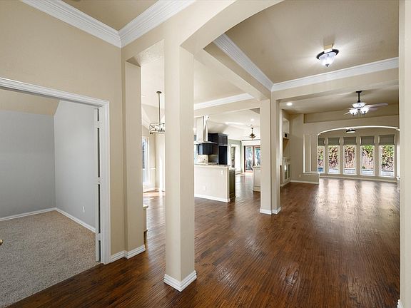 2nd image of 1021 Muirfield Dr
