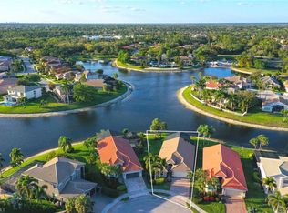 2135 Khasia Point, Naples, FL 34119