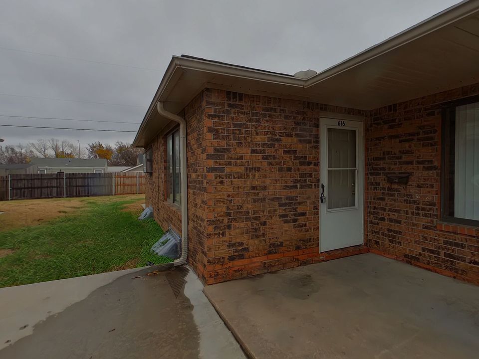 1st image of 616 N Richmond Ave