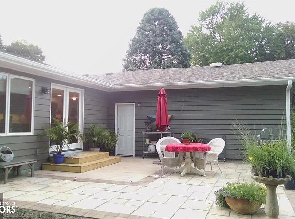 2nd image of 1620 10th Avenue Pl