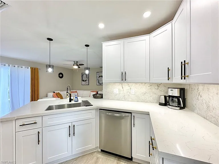 3639 Kent Dr — Photo 18