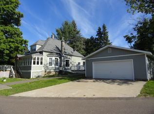 811 W Douglass Ave, Houghton, MI 49931