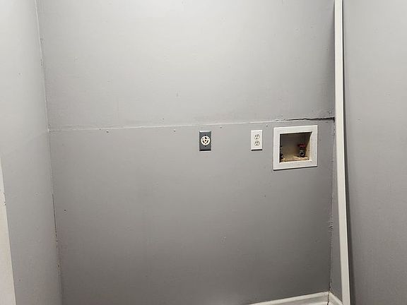 3rd image of 1435 N Columbus St APT B23