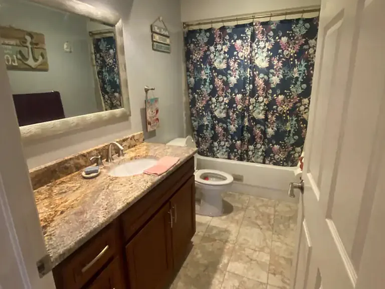 Southwind Dr — Photo 6