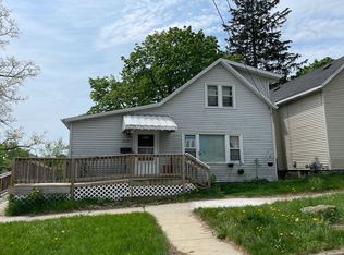 1218 Courtney St NW, Grand Rapids, MI 49504
