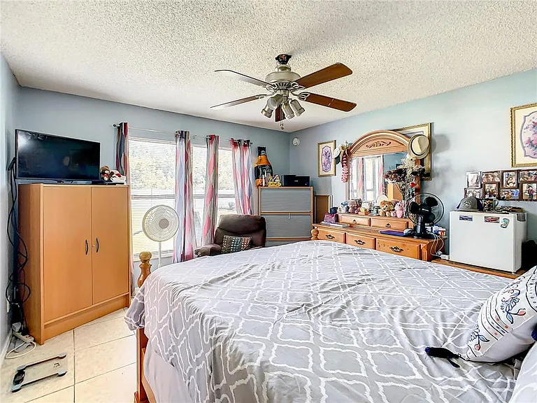 853 Blanc Ct — Photo 37