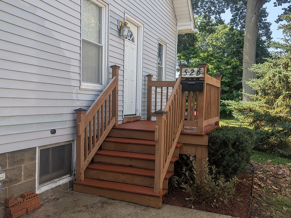1st image of 525 Parkdale Ave