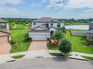 10104 Count Fleet Dr, Ruskin, FL 33573