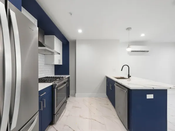 203 3rd Street image 3 of 19